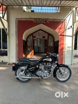 Bullet standard 350 old royal Enfield