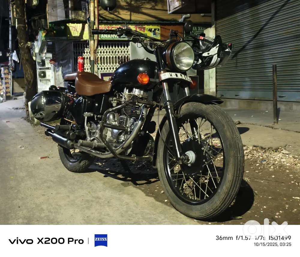 1982 model vintage bullet with kick start, has copper parts on body