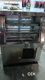 Pan shop fridge and pan shop