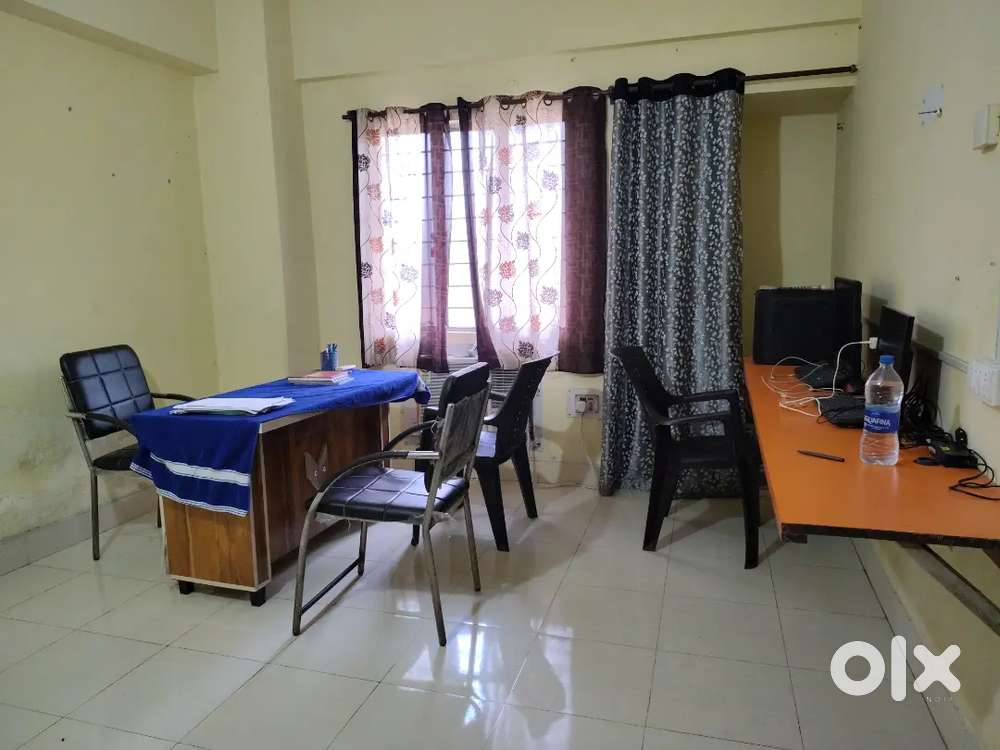 Front office receptionist  only for girls  9 Am to 5pm