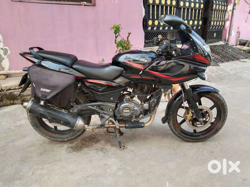 Want to sell my pulsar 220 f first owner