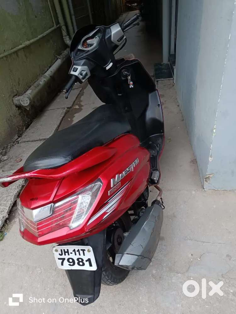 SELLING SCOOTY