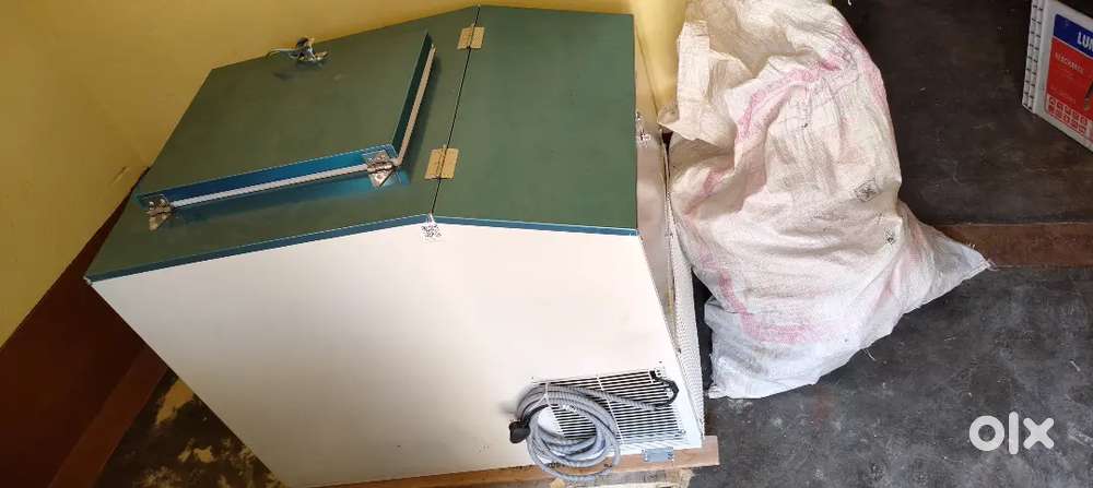 Deep freezer