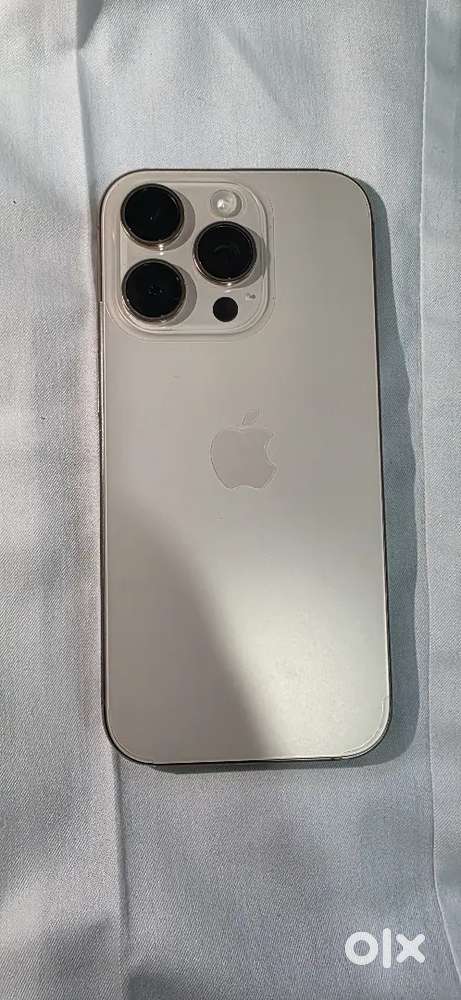 IPhone 16 pro  battery 98% 256gb