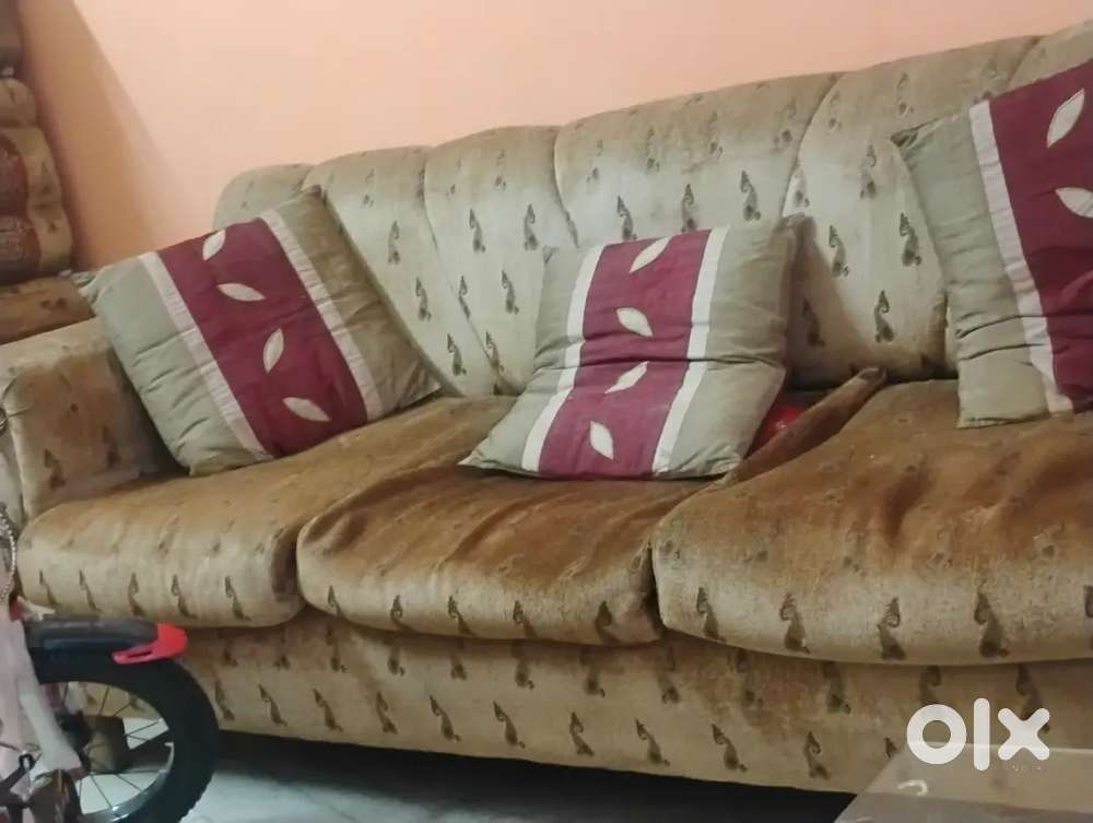 Sofa set in Good condition