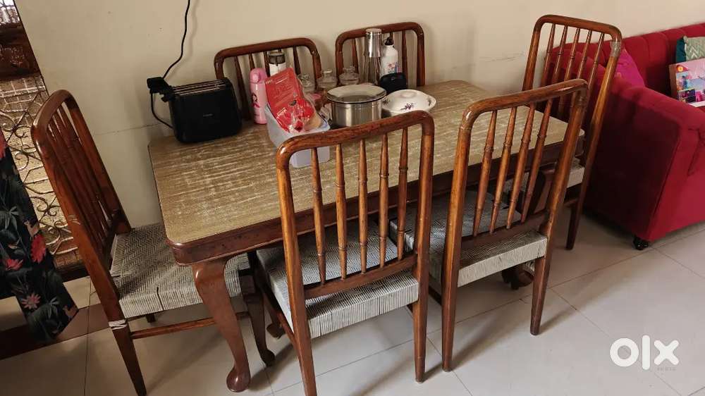 Cash Only - 6-Seater Wooden Dining Table – Urgent Sale