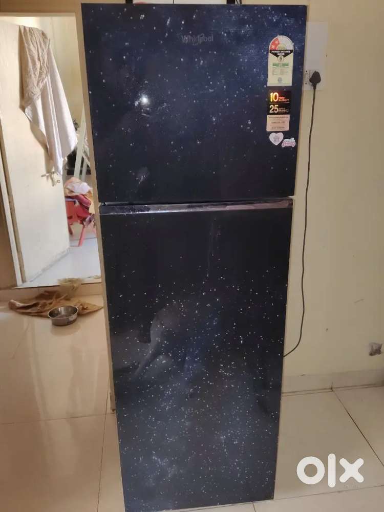 Brand new premium whirlpool marble effect 269ltr double door fridge