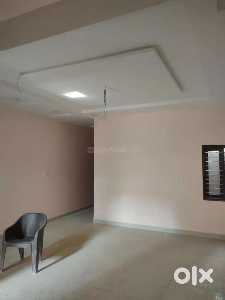 2bhk house available for rent in dimna near main road