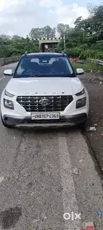 Hyundai Venue 2022 Petrol Good Condition