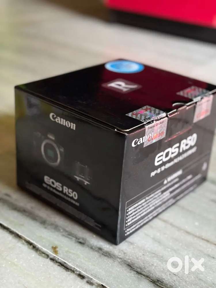 Canon EOS R50 with RF 18-45 lens only 2 months old
