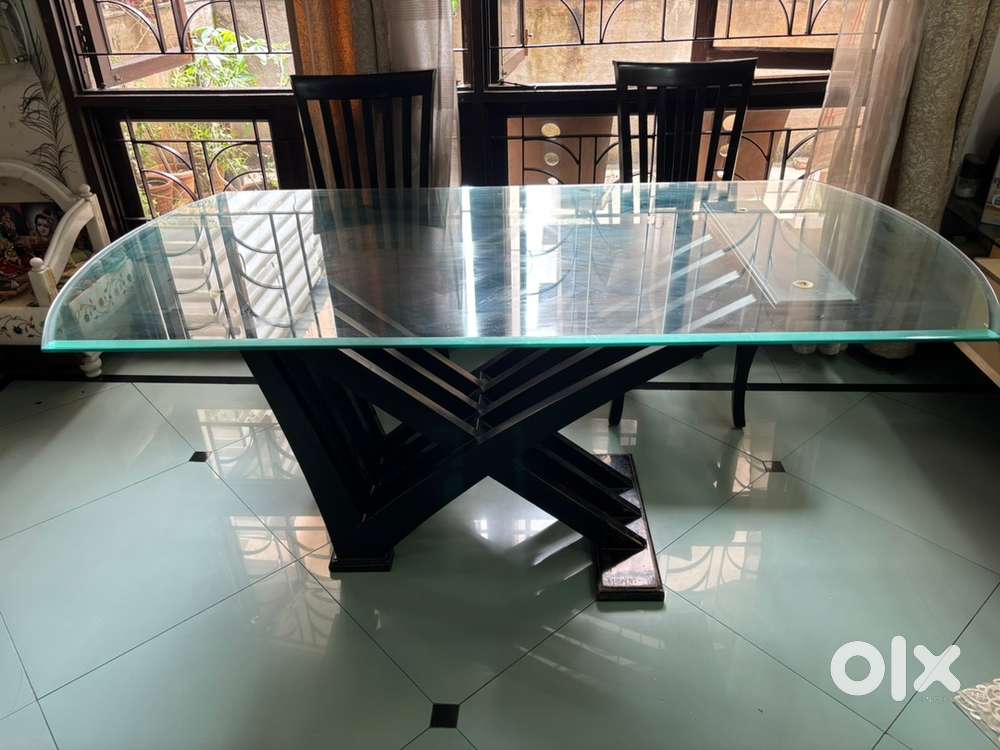 Pure sagwan dining table with 5 chair