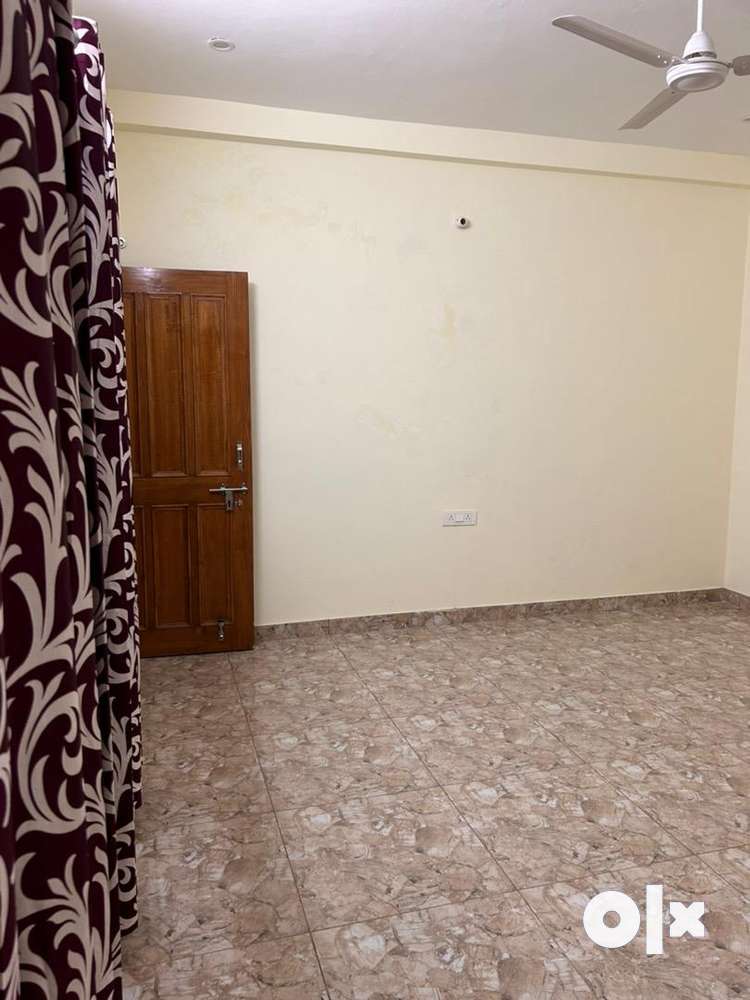 1 bedroom set in Rajender nagar