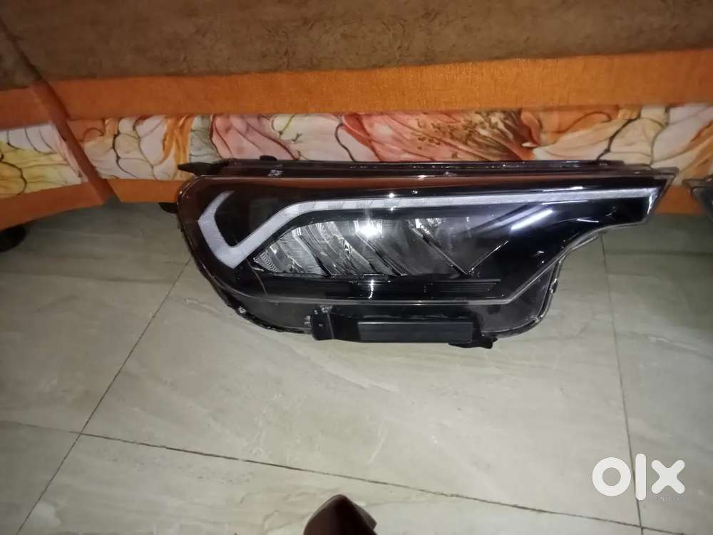 Kia Sonet 22 led headlights OEM