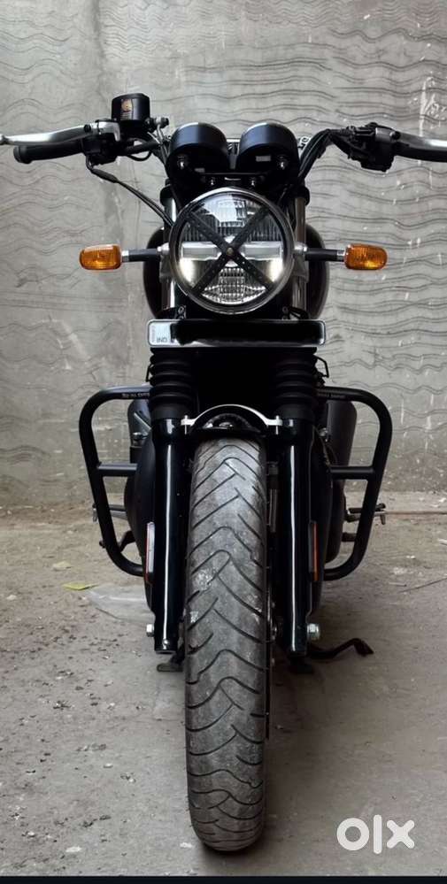 Royal Enfeild Interceptor 650