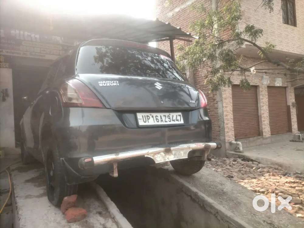 Paison ki sakht jarurat hai isliye bech raha hun AVN condition