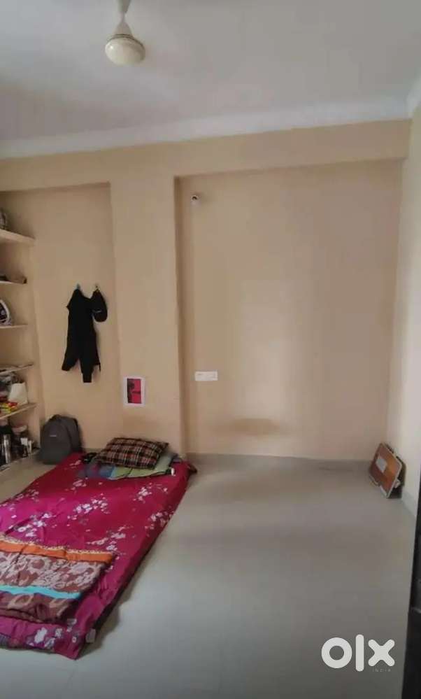 Shared room in 1bhk for male telugu software(IT)