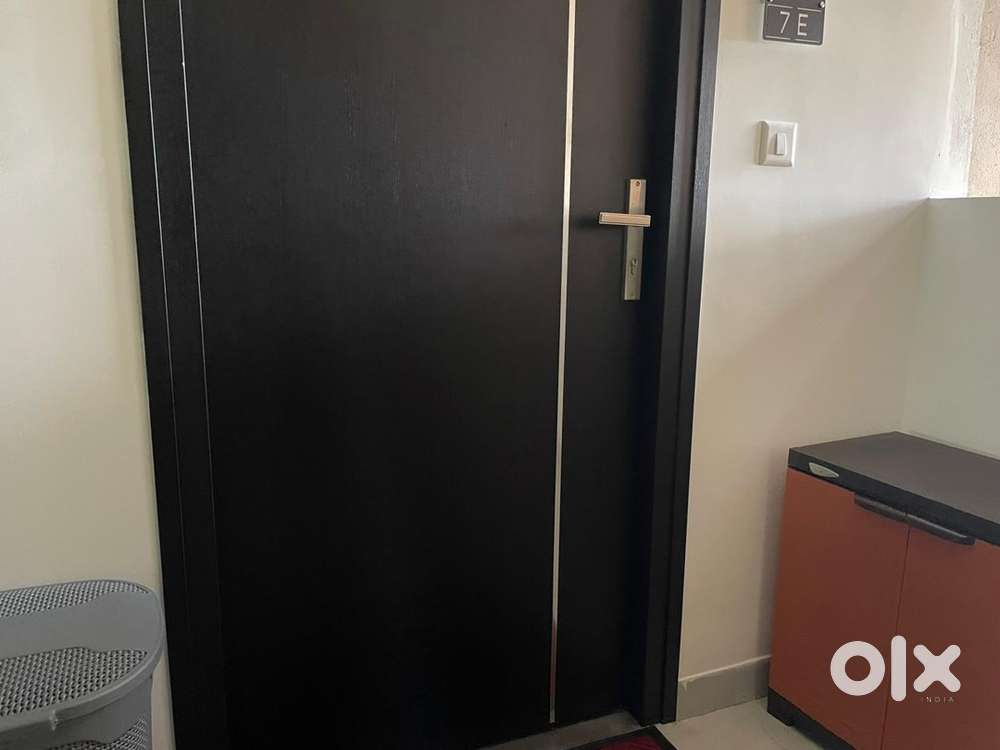 Within 1km range of beach, apartment facing the beach