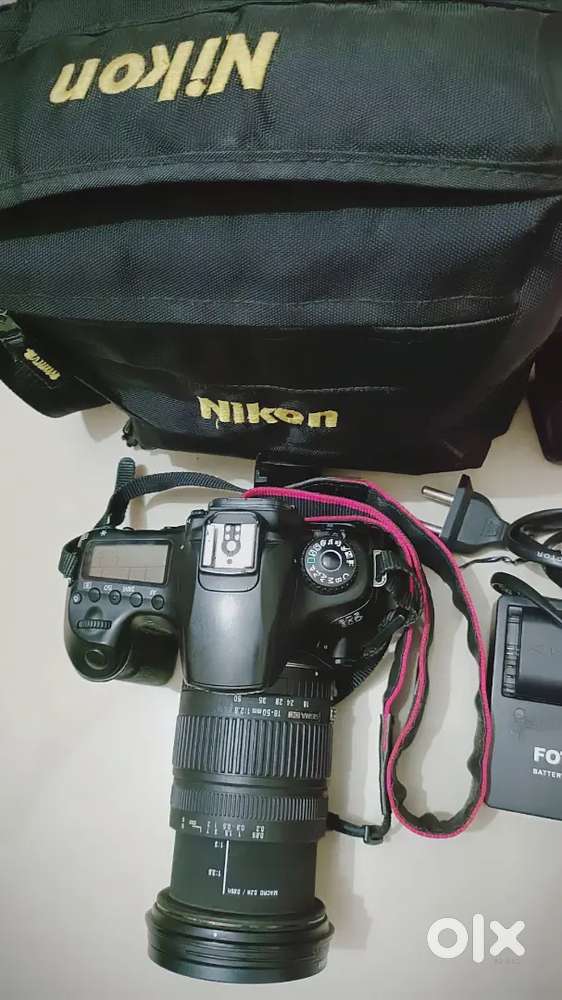 DSLR camere canon EOS 60D