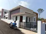 വൈറ്റിലയിൽ നിന്ന് 15km മാറി വീട് വില്പനക്ക്.
