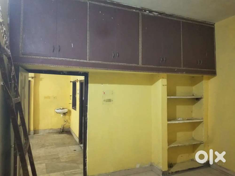 Single/1/2/3BHK Room Available for Rent In piska More Chowk