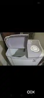 LG Semi-Automatic Washing Machine – Good Condition, Fully Functional