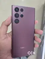 Samsung Galaxy S22 Ultra (Burgundy)