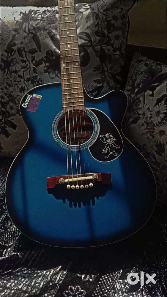 Emergency sale Guitar 5 Day use
