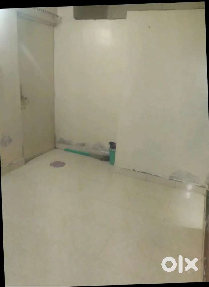 Looking for Female Roommate