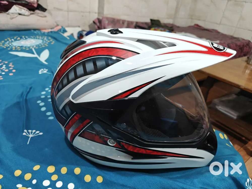 Brand new helmat 4 days old