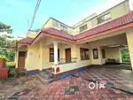 3BED ROOMS 2STORIE INDEPENDENT HOUSE IN ALUVA NEAR UC COLLEGE