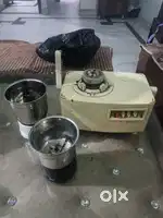 Bajaj mixer working condition with two small jaars