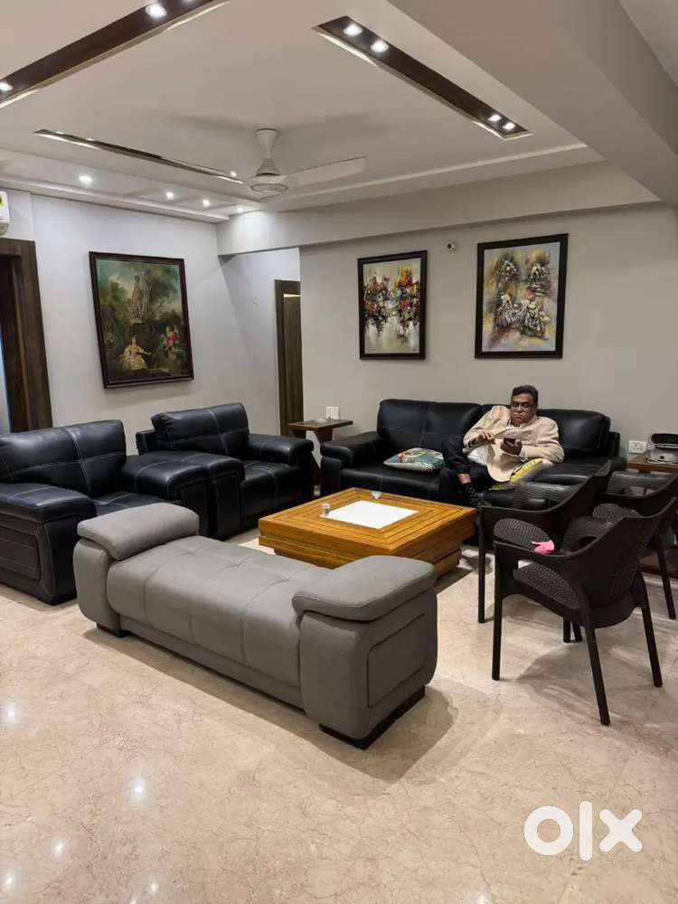 3 Bhk furnished flat for rent on boring road chauraha