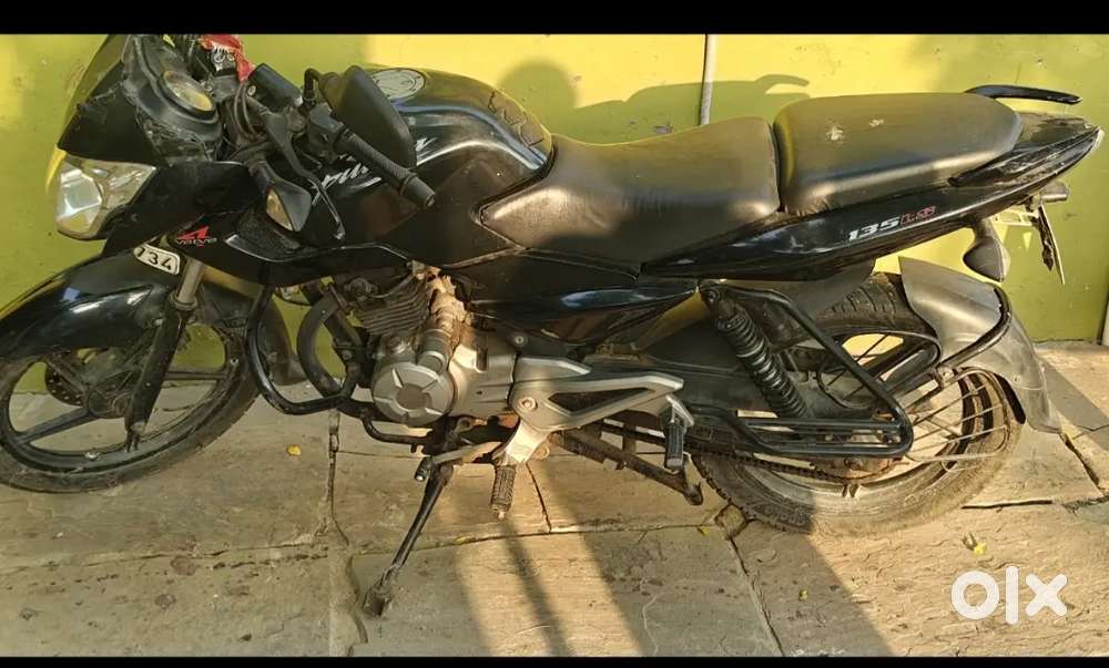 Pulsar 135 year dec 2012 good condition new tyre both