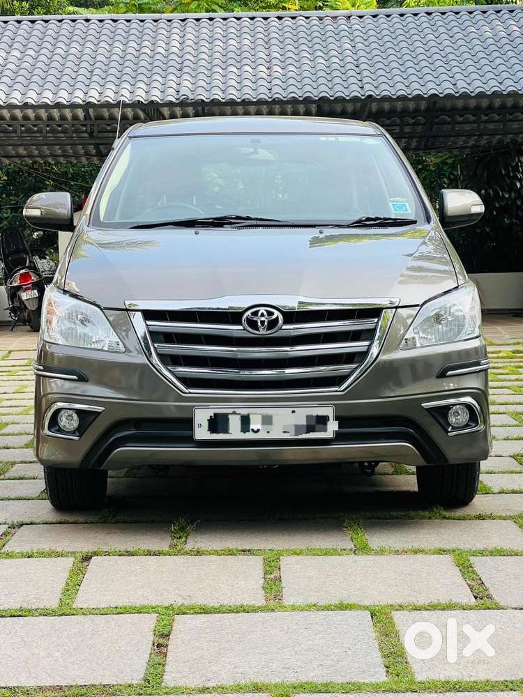 Toyota Innova 2.5 VX 8 STR, 2015, Diesel