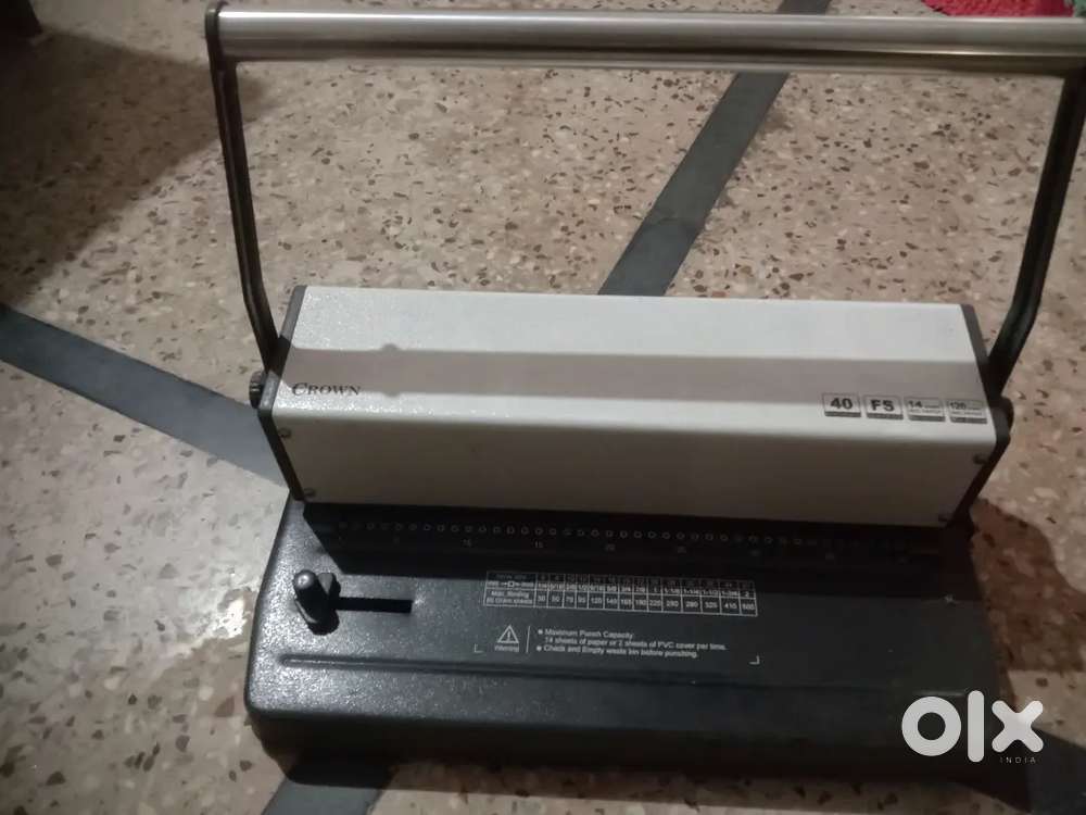 Spiral binding machine