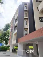 2.5BHK Flat Semi Furnished Kowdiar Trivandrum. Upscale Neighbourhood