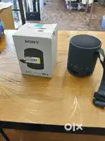 SONY SRS-XB100 Portable Speaker Excellent Condition