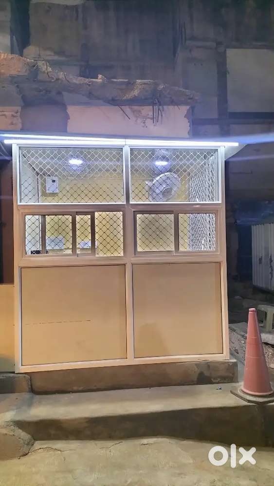 Main road cabin for office use