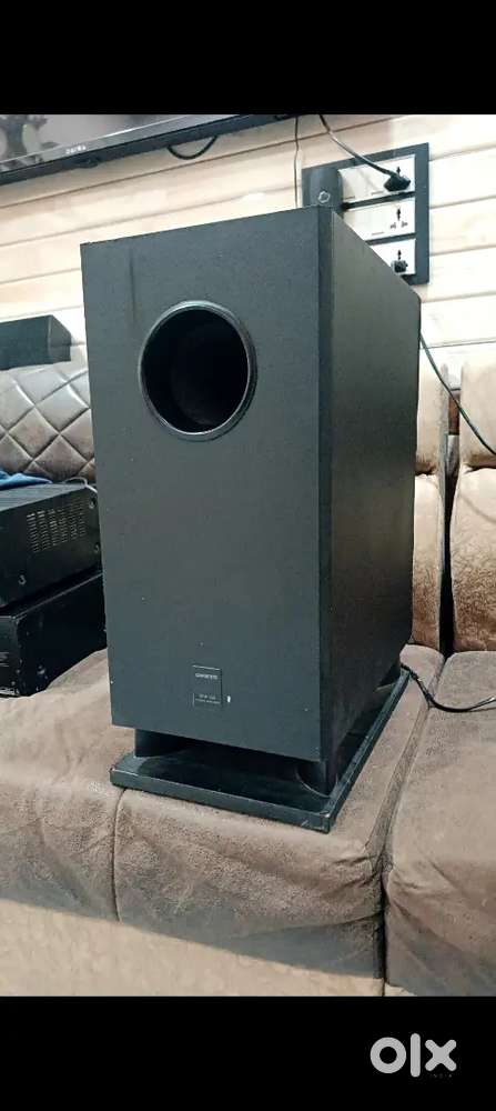 Onkyo active subwoofer 8 inch top condition badi size he A1 sound he