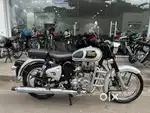 Royal Enfield classic 350 brand new condition