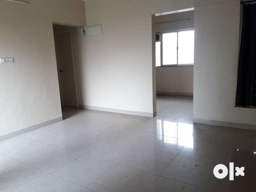 available 1bhk flat for rent in south gate