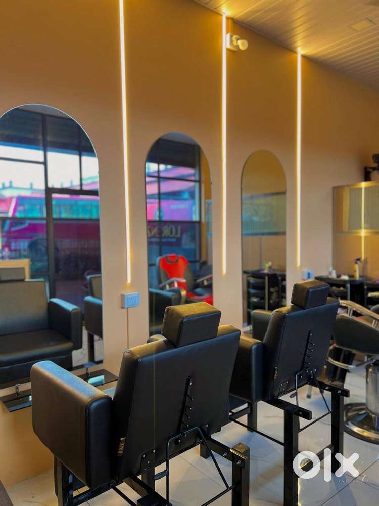 Fully Equipped  Lorenza Beauty Parlour for Sale – Ottapalam Bus Stand