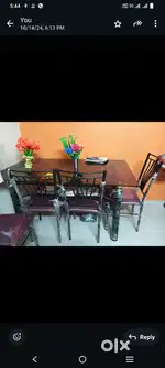 डायनिंग टेबल