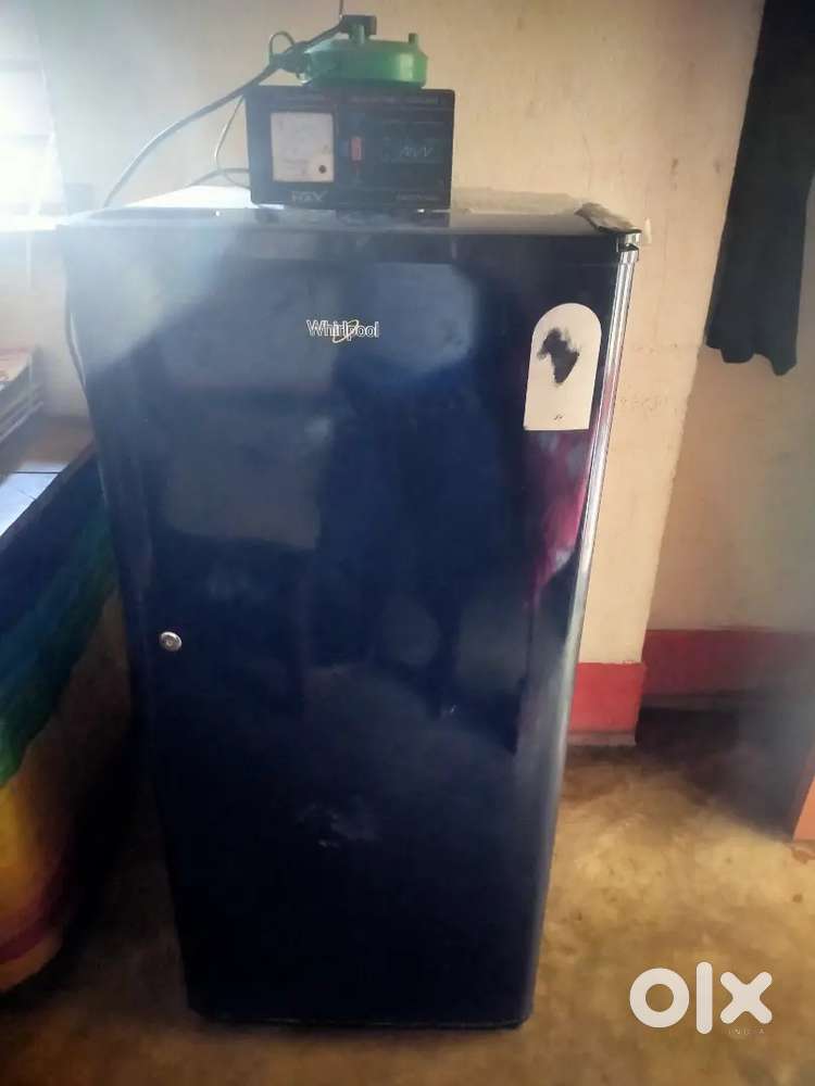 Whirpool single door 184 L new fridge