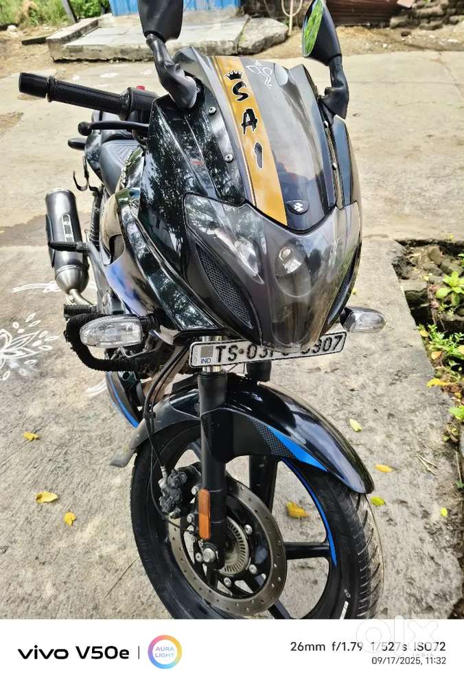 Pulsar 220f