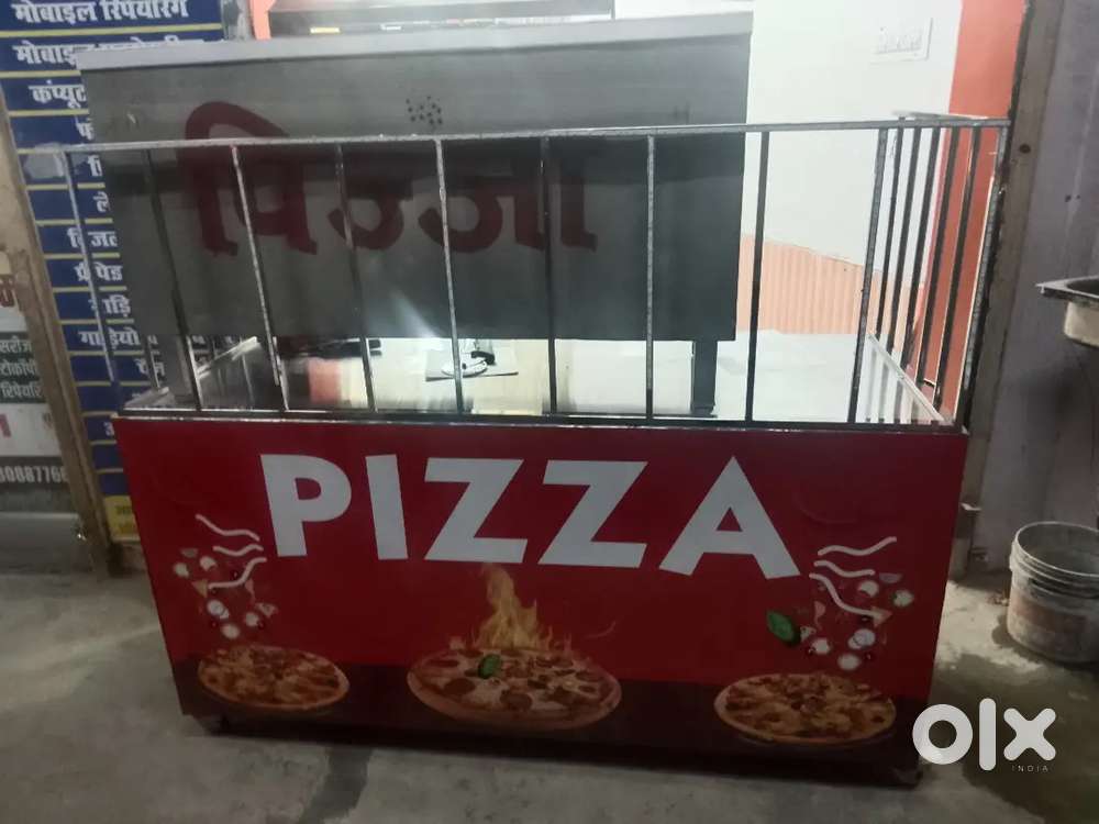 Pizza owen steel counter