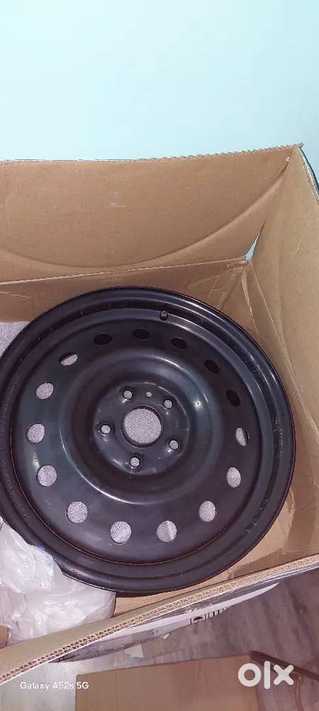 Brand new unused grand vitara wheels rim. 4 no. with wheel cup 4 no .