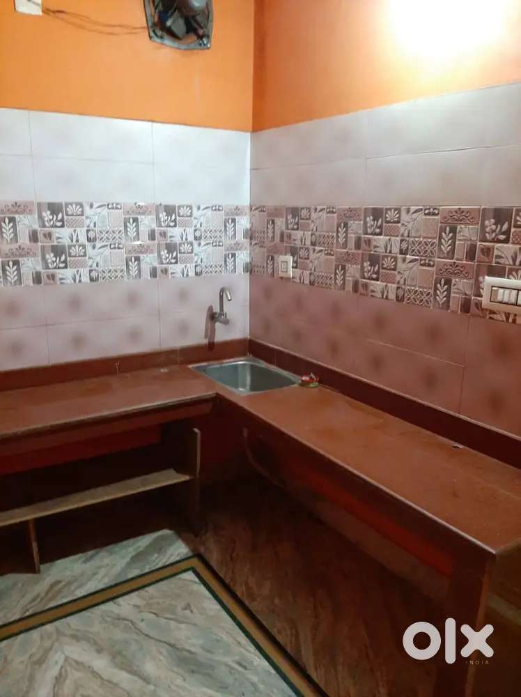 Road Side Small 1Bhk For Male Bachelor