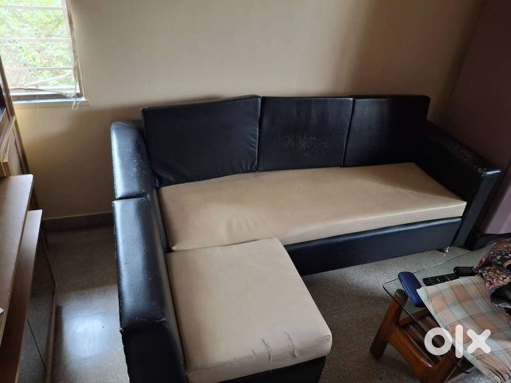 Furniture sell in good condition.