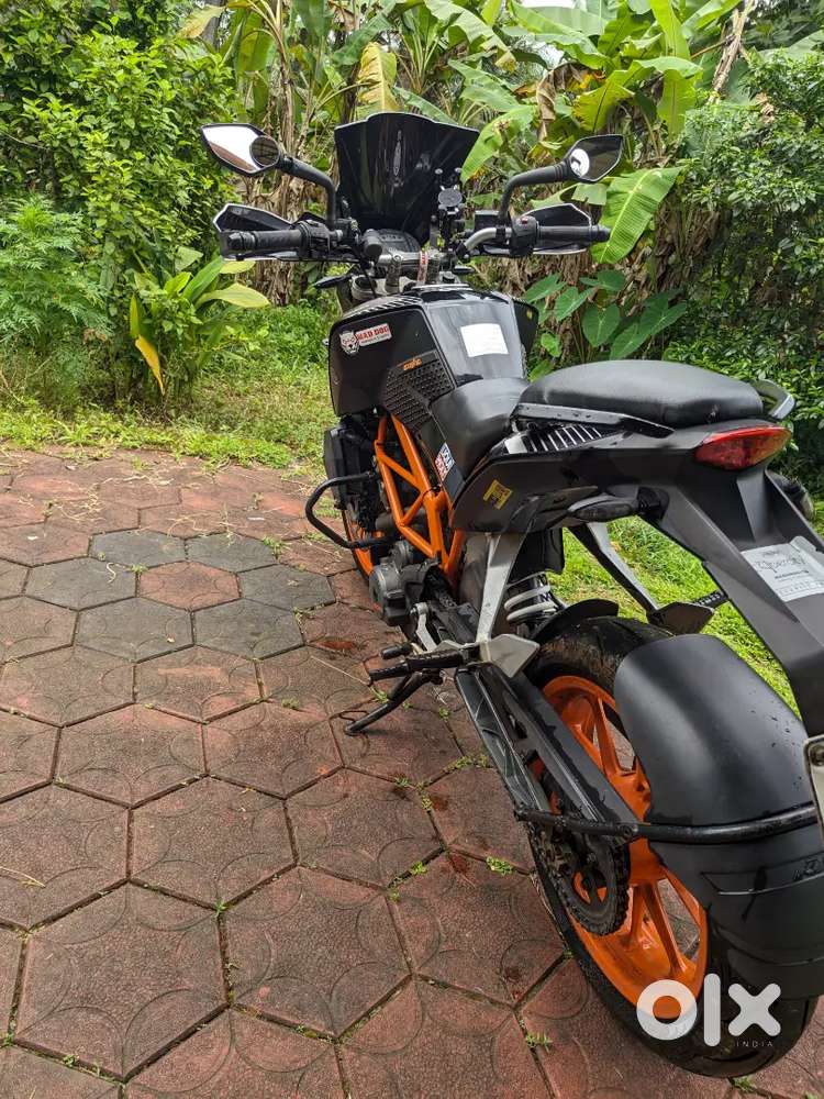KTM Duke 390 (2016) model